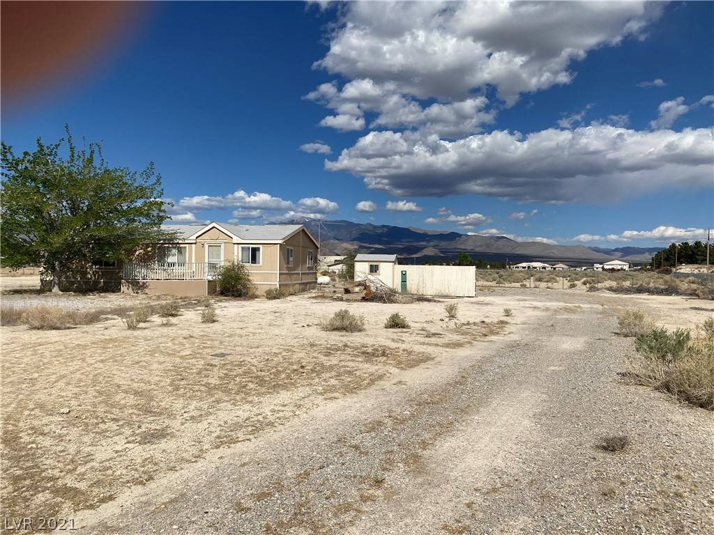 Pahrump, NV 89048,5711 Oakridge Avenue