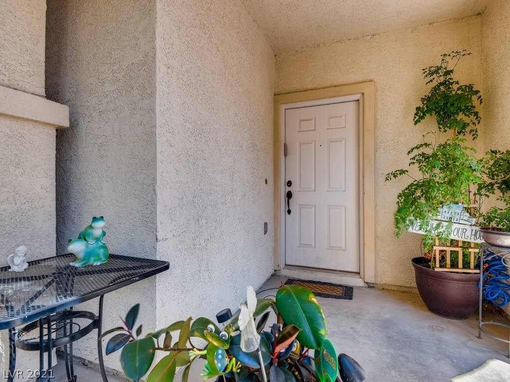 North Las Vegas, NV 89081,914 Appaloosa Hills Avenue