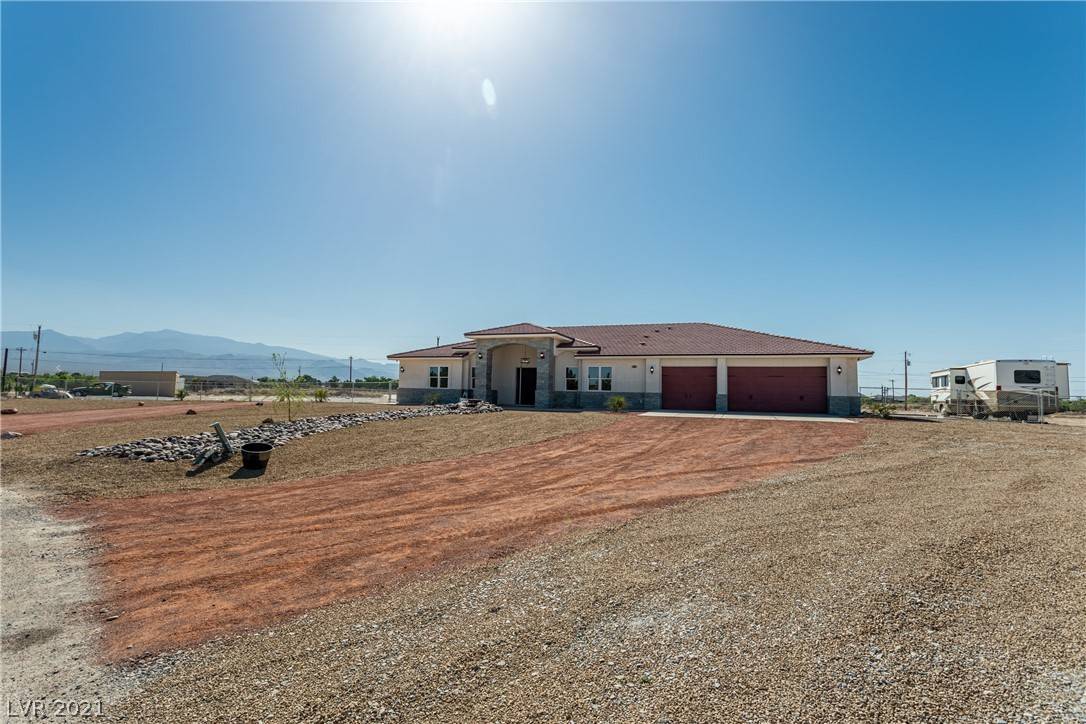 Pahrump, NV 89048,561 Chickadee Court