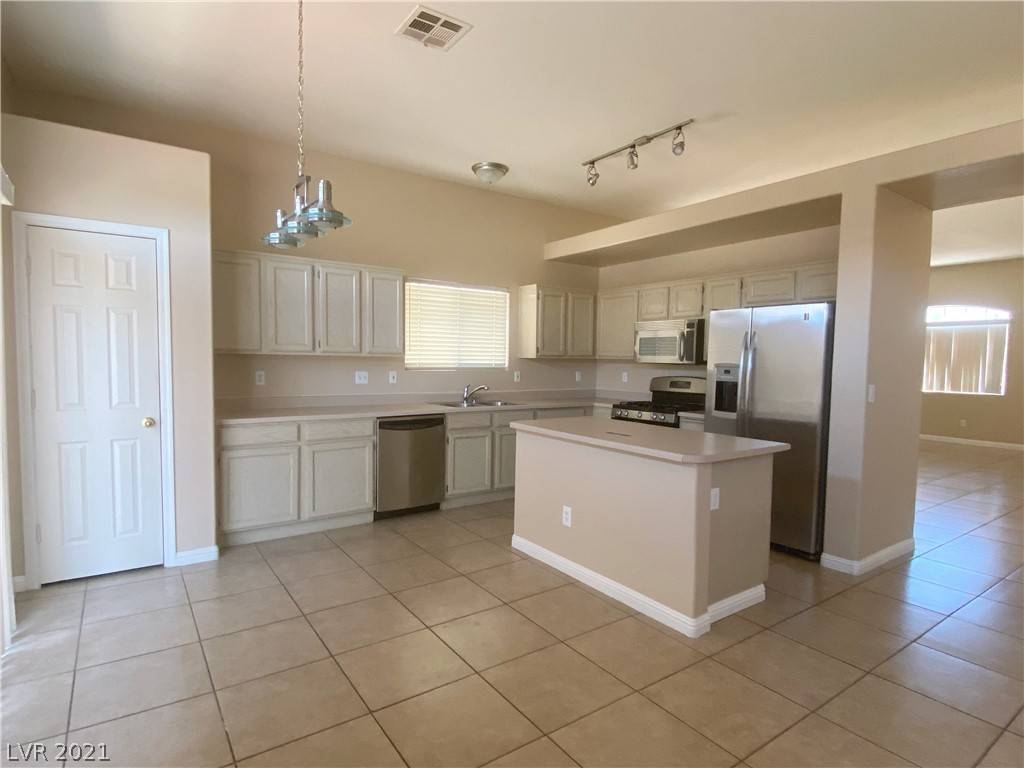 Henderson, NV 89012,736 Camino Del Ray