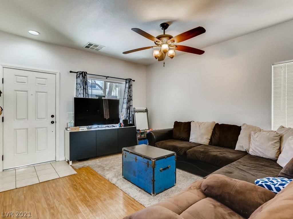 Las Vegas, NV 89149,7852 Solid Horn Court