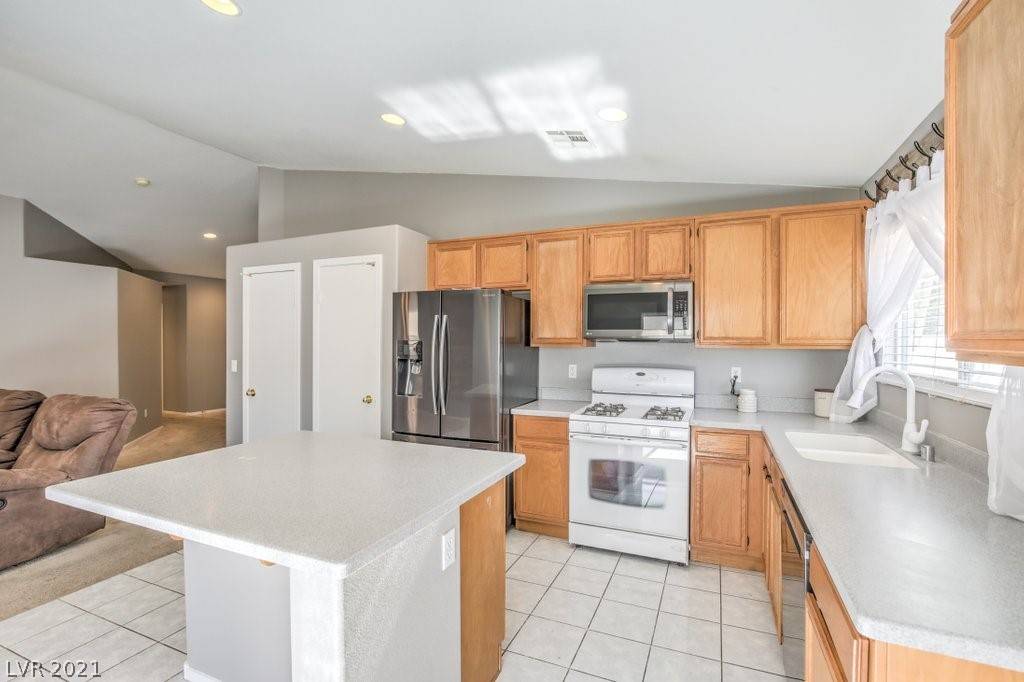 North Las Vegas, NV 89084,415 River Glider Avenue