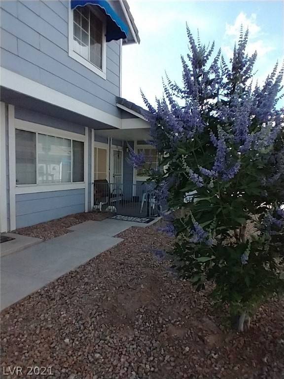 Las Vegas, NV 89122,5325 Silvermist Court #104