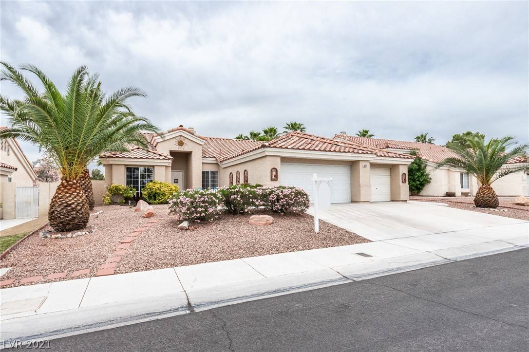 Las Vegas, NV 89149,8021 Canyon Wren Avenue