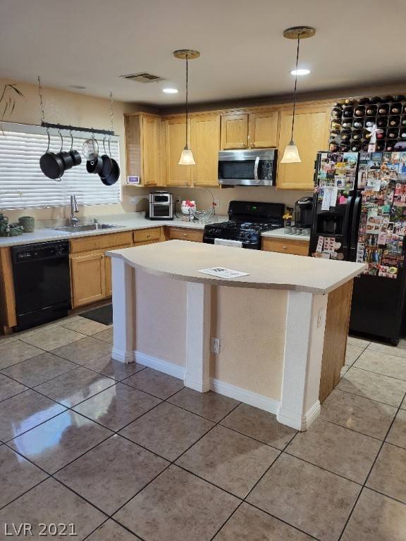 North Las Vegas, NV 89030,2648 Rainbow Glow Street