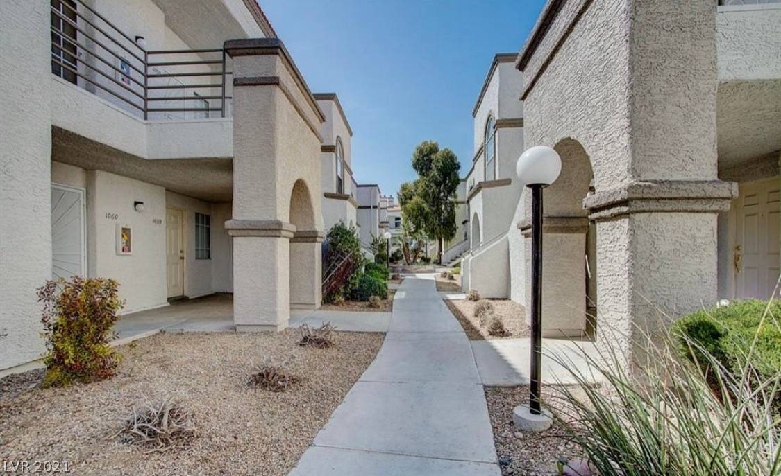 Las Vegas, NV 89128,3150 Soft Breezes Drive #1049