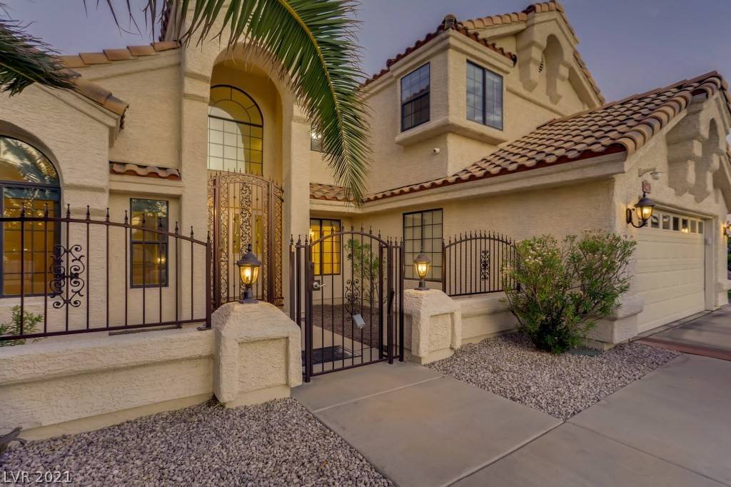 Henderson, NV 89074,348 Clark Drive