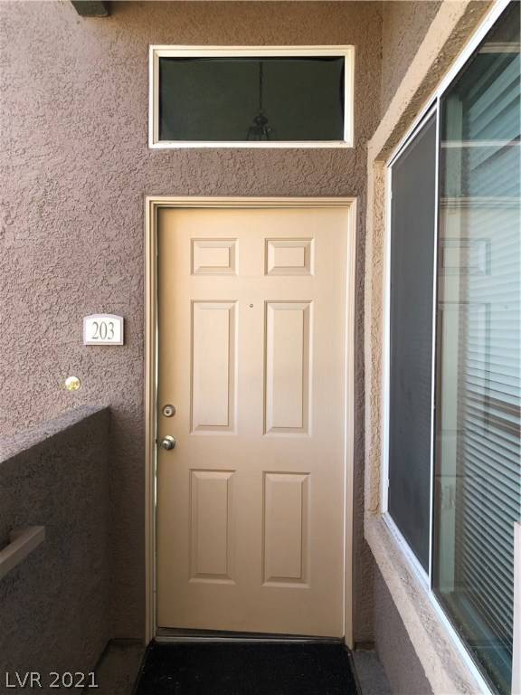 Las Vegas, NV 89129,3375 Cactus Shadow Street #203