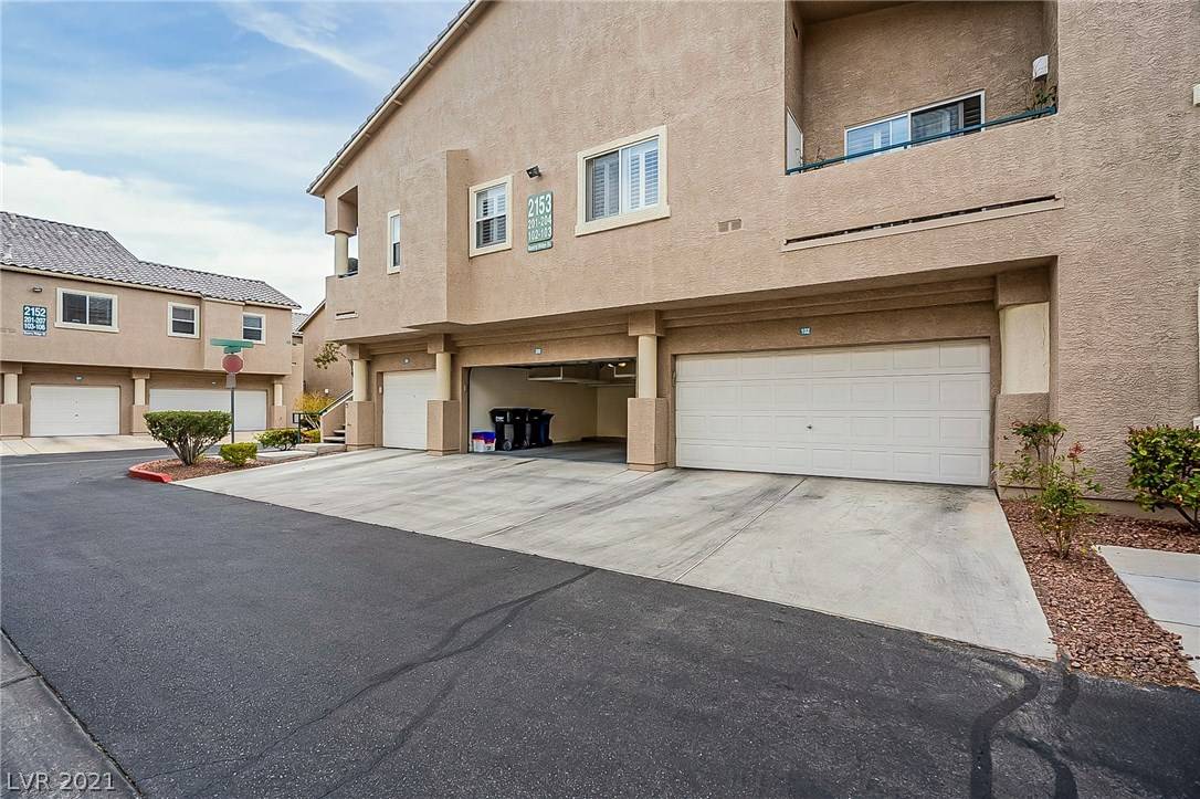 Las Vegas, NV 89117,2153 Quarry Ridge Street #202