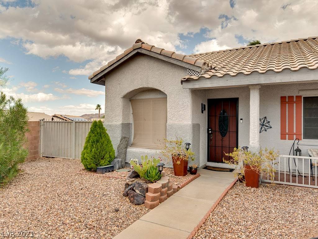 Henderson, NV 89002,848 Meadow Breeze Lane