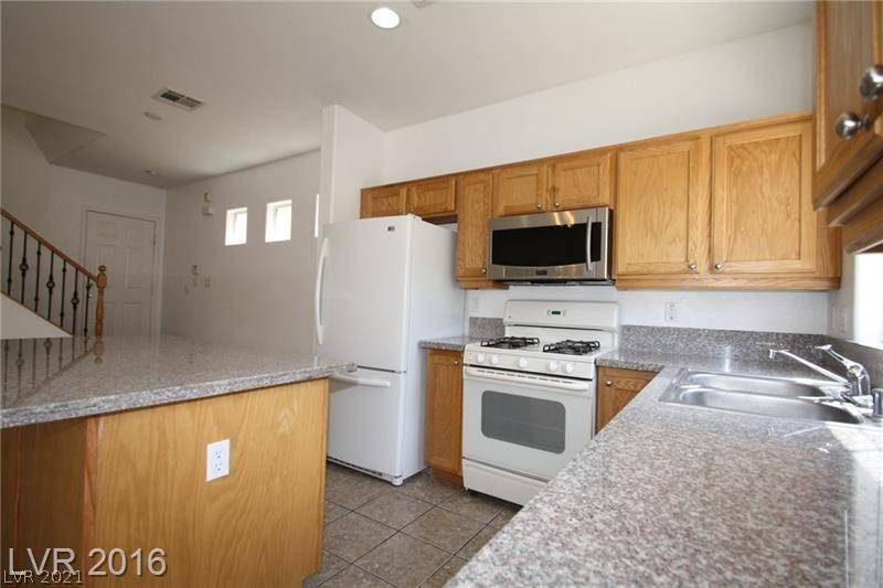 Las Vegas, NV 89147,8163 Herring Avenue