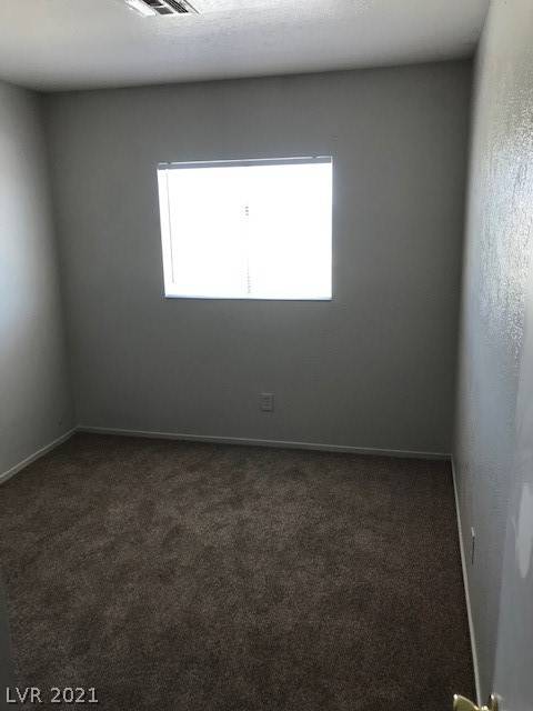 Las Vegas, NV 89115,4332 Vornsand Drive