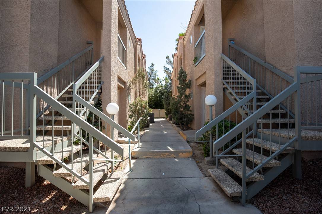 Las Vegas, NV 89119,1375 Hacienda Avenue #202