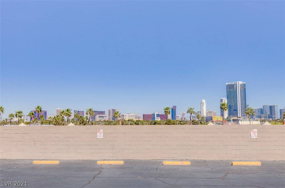 Las Vegas, NV 89103,4039 Luzon Way #101