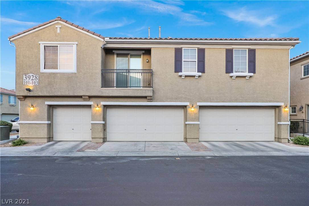 Las Vegas, NV 89108,3928 Sweet Pine Street #103