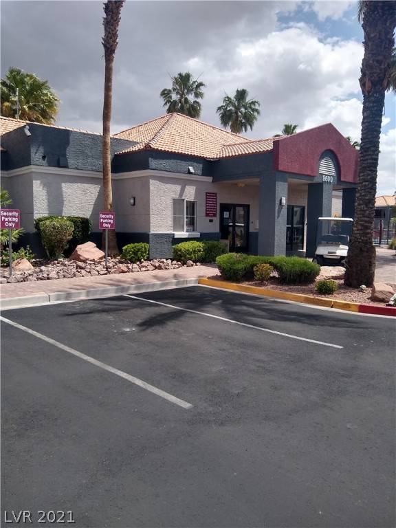 Las Vegas, NV 89117,8600 W Charleston Boulevard #2092