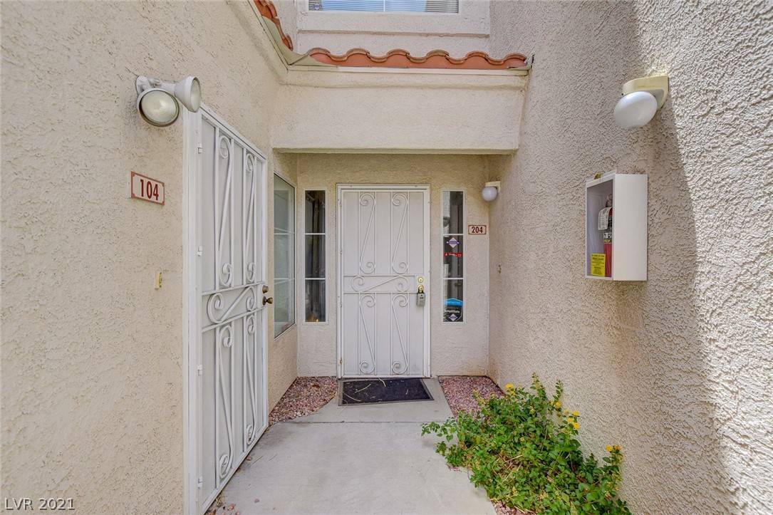 Las Vegas, NV 89146,6821 Santa Isabel Avenue #204