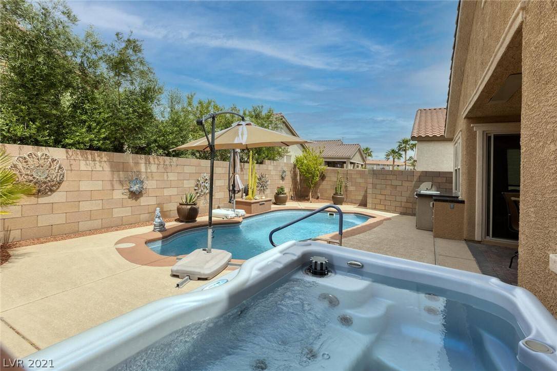 Henderson, NV 89011,586 Via Paladini