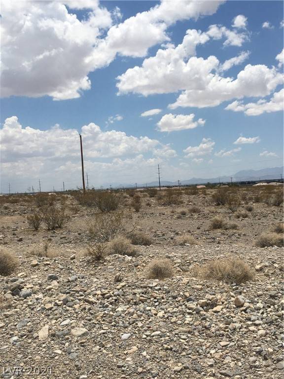 Pahrump, NV 89048,2821 Acoma Avenue