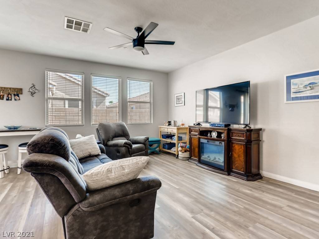 Henderson, NV 89011,594 Via Paladini