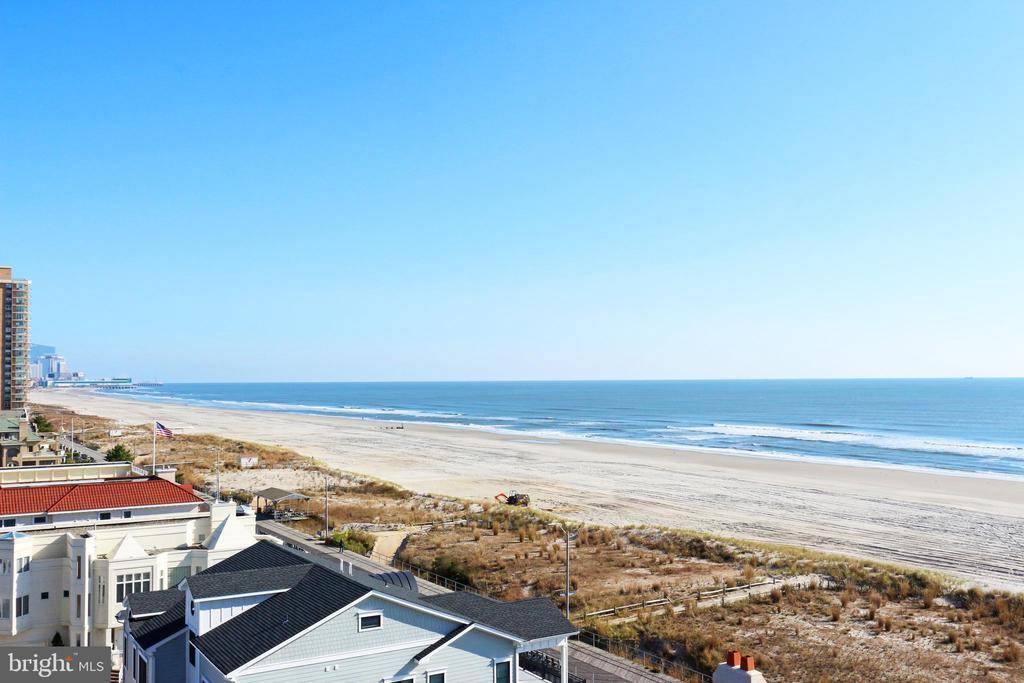 Ventnor City, NJ 08406,5200 BOARDWALK #8D