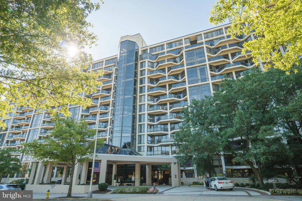 Arlington, VA 22209,1530 KEY BLVD #207