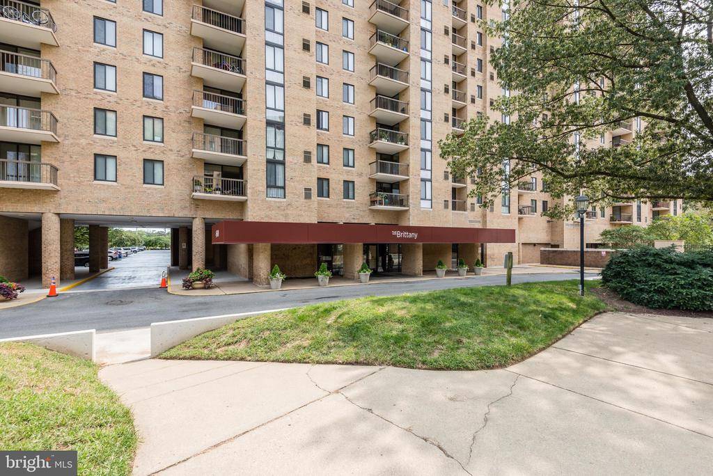 Arlington, VA 22204,4500 S FOUR MILE RUN DR #1233