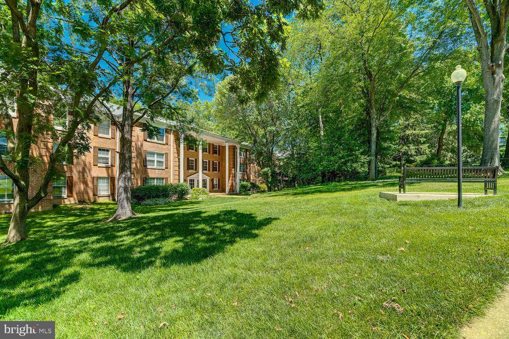 Mclean, VA 22102,7640 PROVINCIAL DR #210