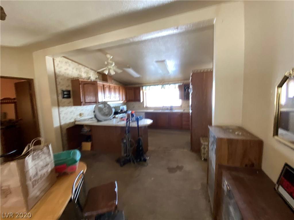 Amargosa Valley, NV 89020,381 Sunset Lane