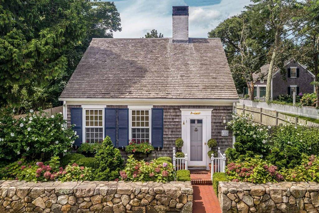 Edgartown, MA 02539,10 Peases Point Way N