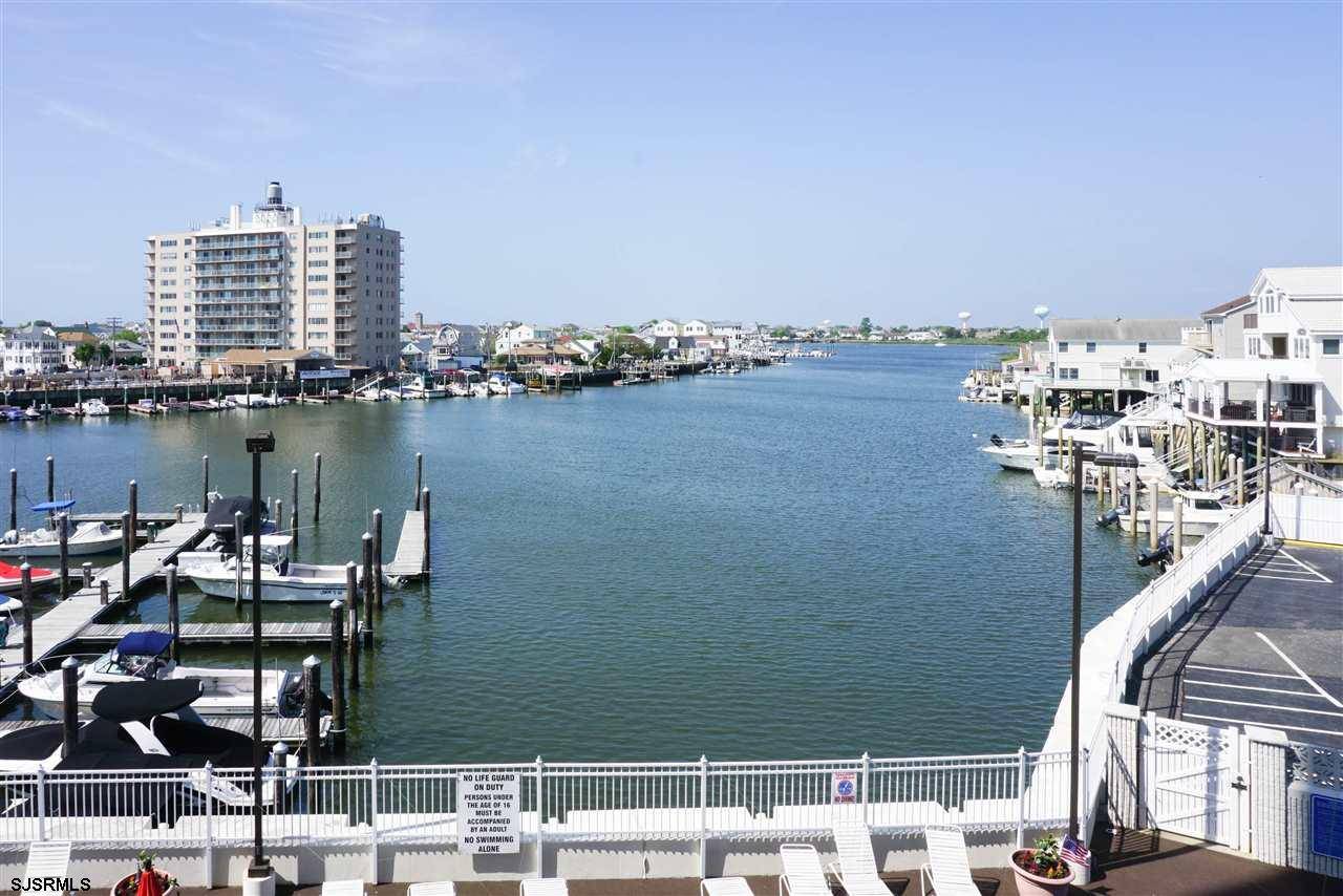 Ventnor, NJ 08406,236 N Derby Ave #306