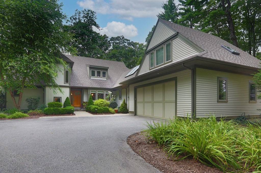 Lincoln, MA 01773,31 Conant Rd