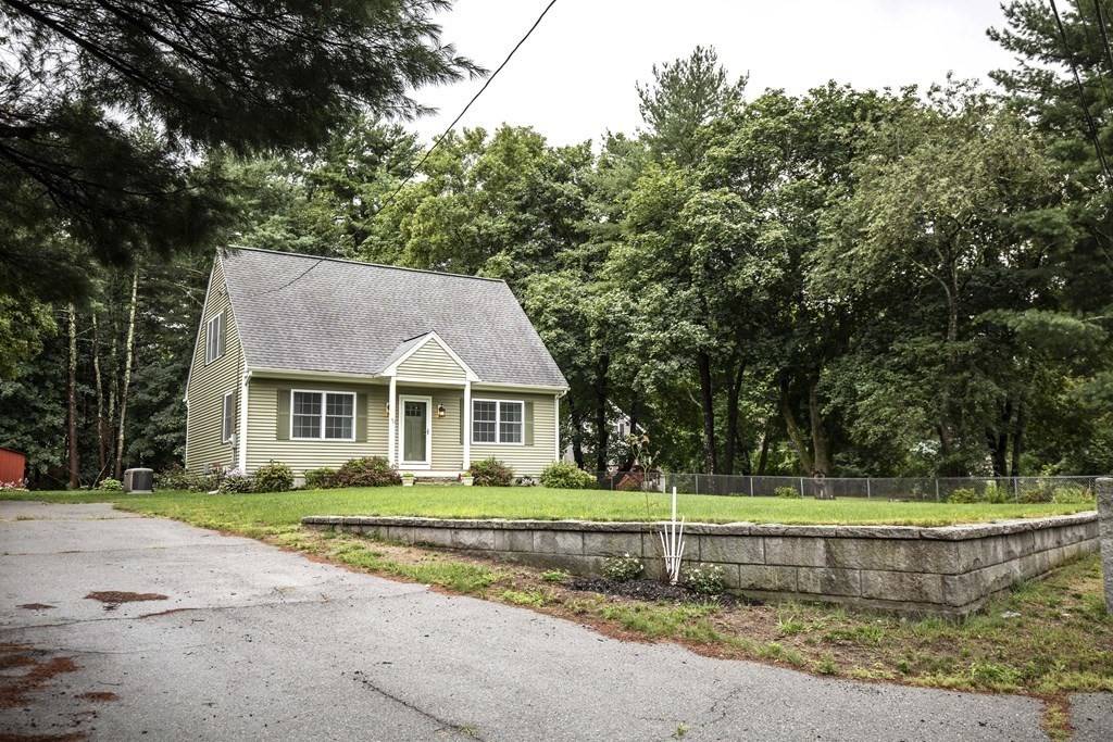 Tyngsborough, MA 01879,40 Worden Street