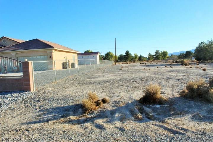 Pahrump, NV 89048,1541 E LAGUNA