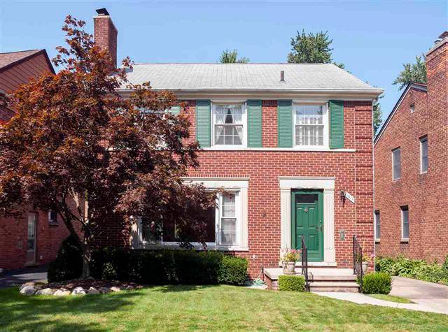 Grosse Pointe Woods, MI 48236,1676 LITTLESTONE