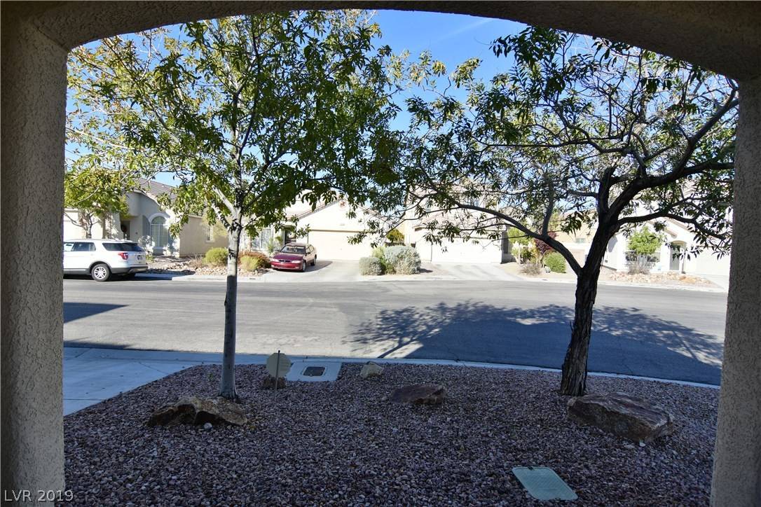 North Las Vegas, NV 89081,4017 YELLOW MANDARIN Avenue