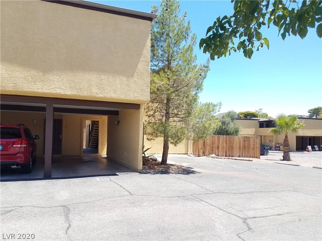 Las Vegas, NV 89119,1471 Living Desert Drive #C