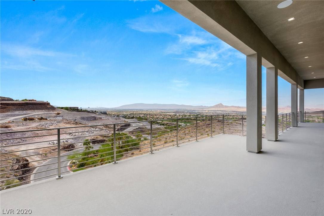 Henderson, NV 89012,629 DRAGON PEAK Drive