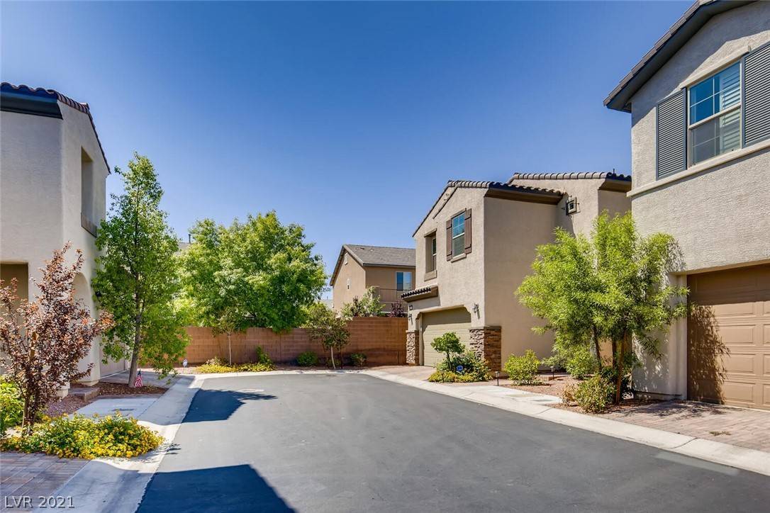 Las Vegas, NV 89166,7507 Bedford Ridge Court