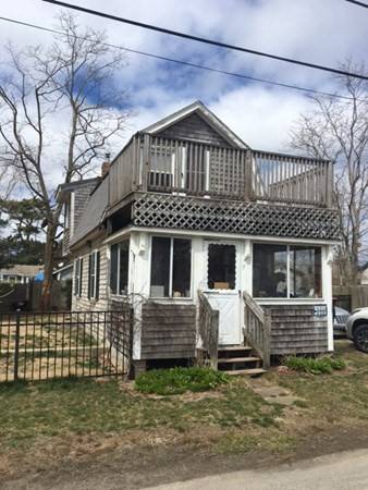 Wareham, MA 02532,7 Bungalow Ln