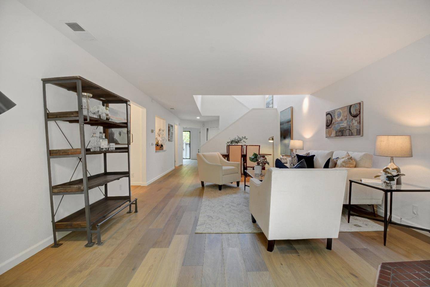 Stanford, CA 94305,14 Peter Coutts CIR