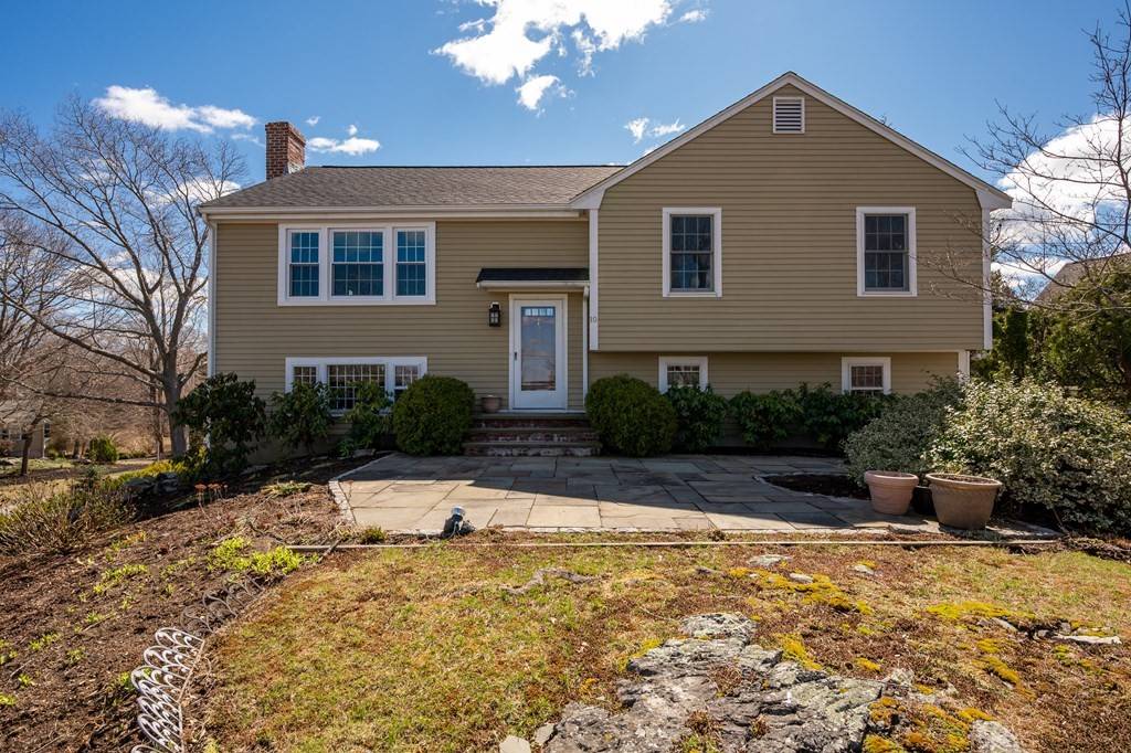 Hingham, MA 02043,10 Ocean View Drive