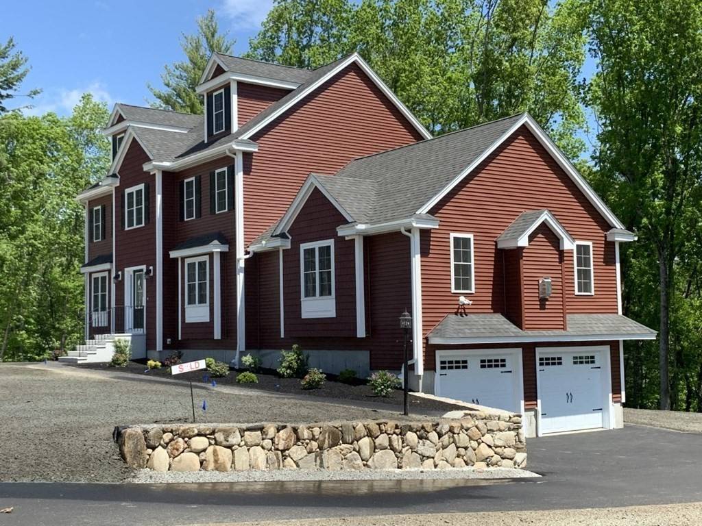 Billerica, MA 01821,37 Fieldstone Lane