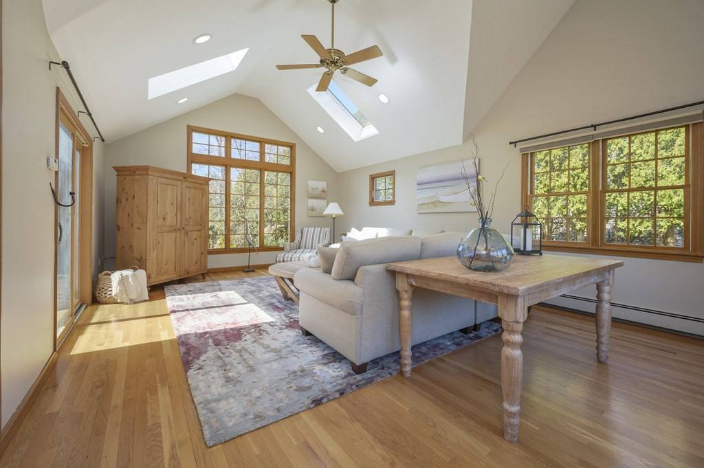Plymouth, MA 02360,7 Elliot Ln