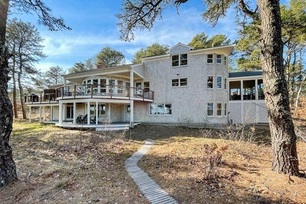 Wellfleet, MA 02667,325 Pilgrim Spring Rd