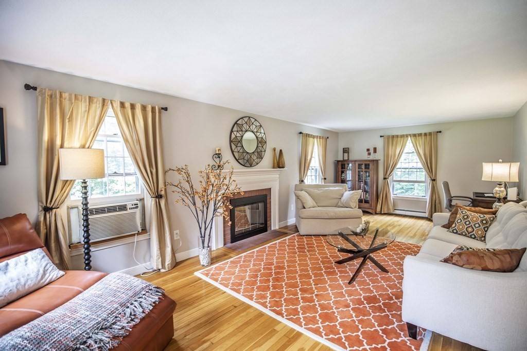 Andover, MA 01810,3 Pepperidge Circle