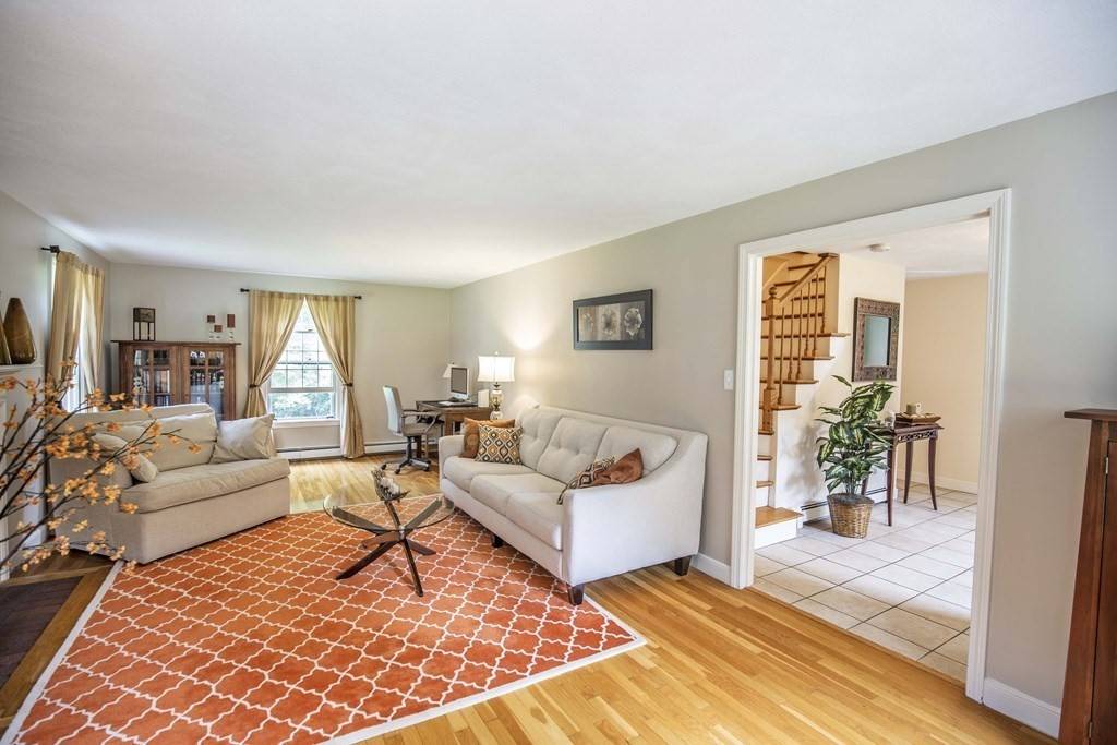 Andover, MA 01810,3 Pepperidge Circle