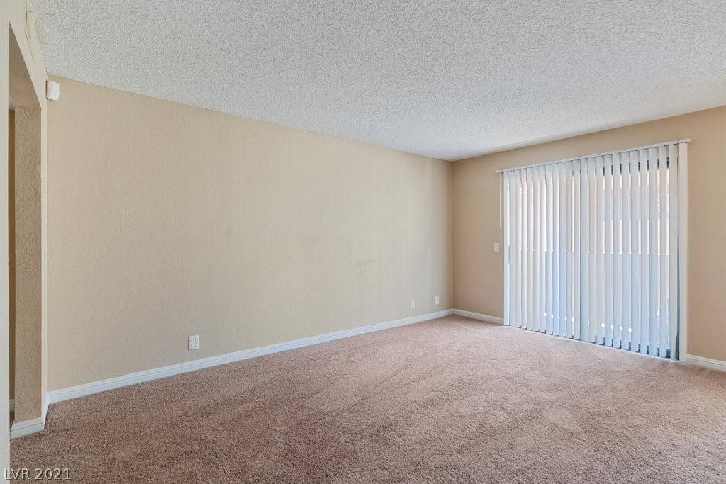 Las Vegas, NV 89128,3151 Soaring Gulls Drive #2048