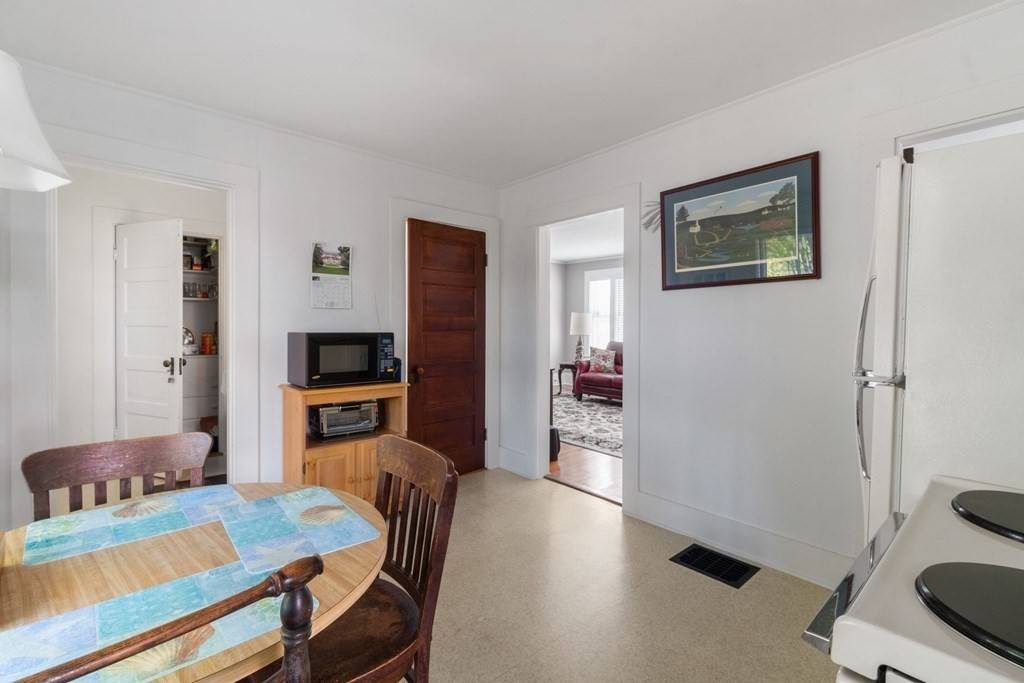 Sudbury, MA 01776,18 Concord Road