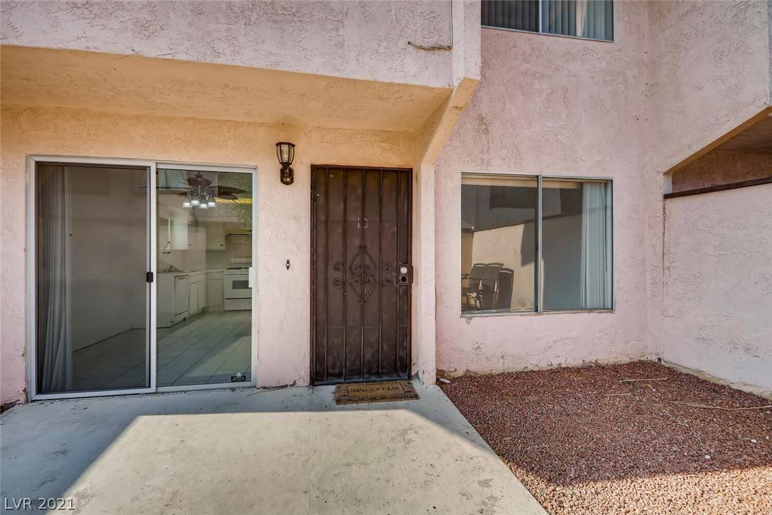 Las Vegas, NV 89119,4362 Caliente Street #10